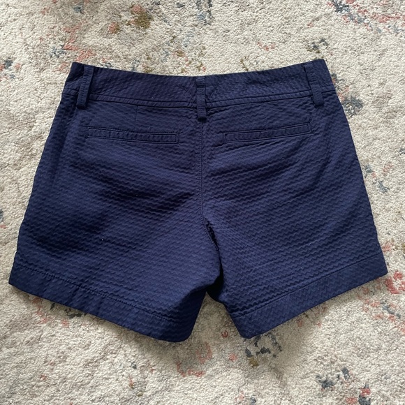 Lilly Pulitzer Callahan shorts in navy - Picture 3 of 7